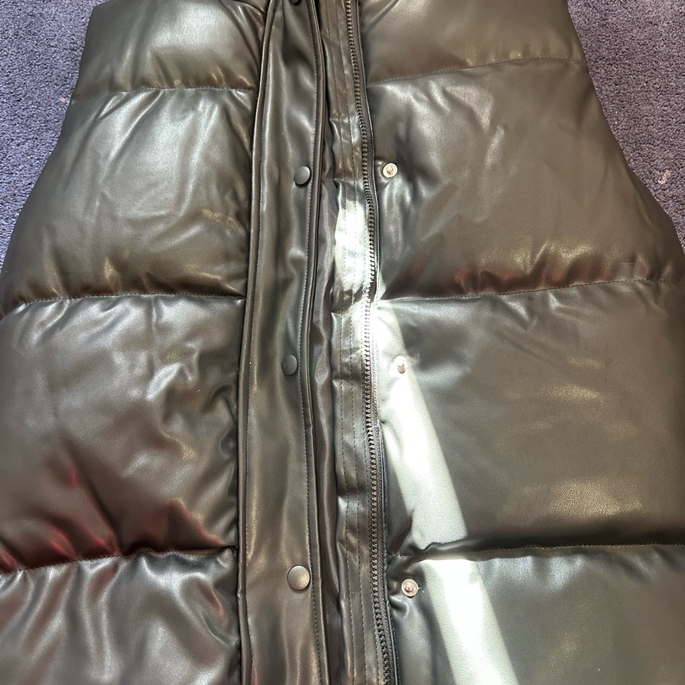 Brand new puffer vest